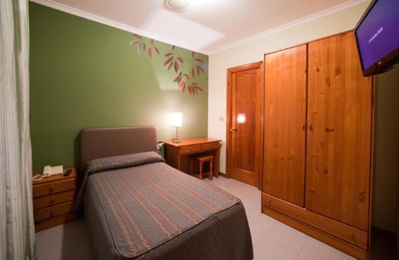 Hostal Restaurante Terra Cha Vilalba Room photo
